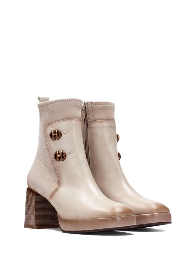 Дамски бежови боти HISPANITAS