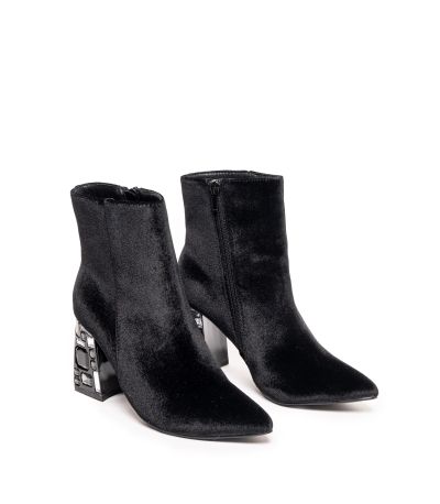 Дамски черни боти MENBUR