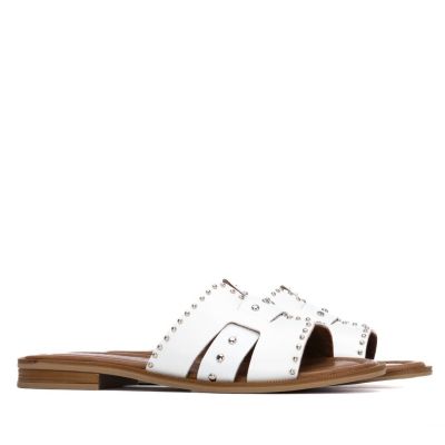 Дамски бели чехли CARMELA