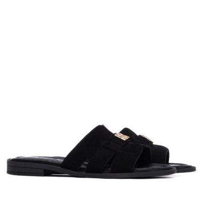 Дамски черни чехли Carmela