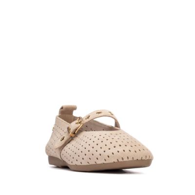 Дамски велурени бежови обувки CARMELA