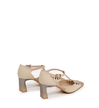 Дамски бежови обувки HISPANITAS