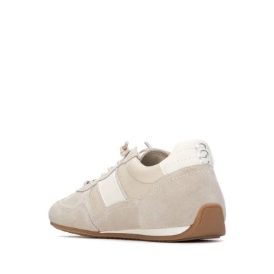 Дамски спортни обувки CARMELA