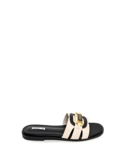 Дамски черни кожени чехли FERRE