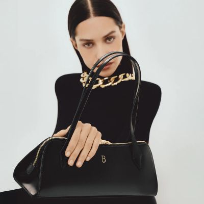 Дамска черна чанта TOSCA BLU