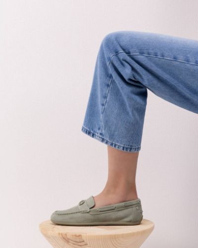 Дамски зелени велурени мокасини CARMELA