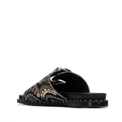 Дамски черни чехли CARMELA