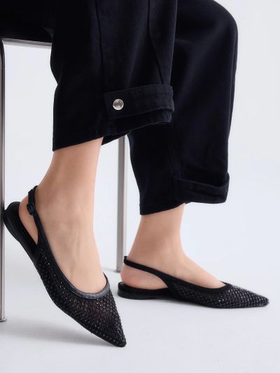 Дамски черни балерини EXE