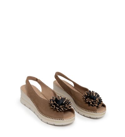 Дамски велурени сандали DCHIGAS on VIGUERA