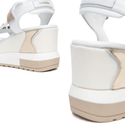 Дамски сандали на платформа с декоративни камъни Nero Giardini