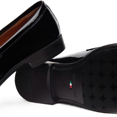 Мъжки елегантни обувки лак NeroGiardini