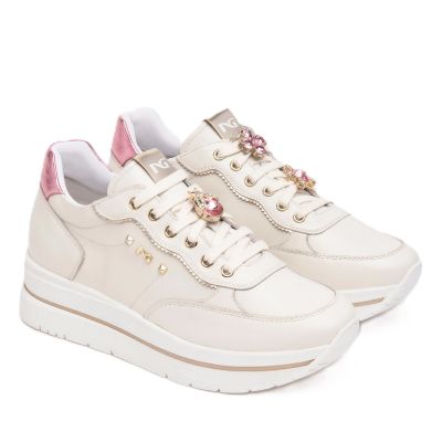 Дамски спортни обувки с брошки NeroGiardini