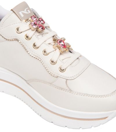 Дамски спортни обувки с брошки NeroGiardini