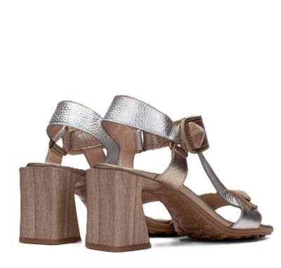 Дамски кожени сандали на ток Hispanitas