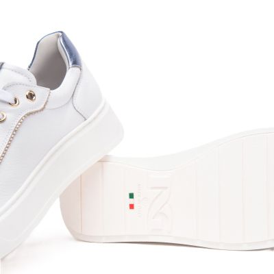 Дамски спортни обувки с брошки NeroGiardini