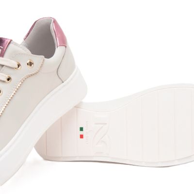 Дамски спортни обувки с брошки NeroGiardini