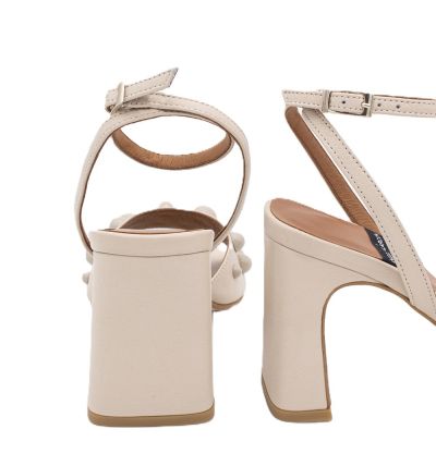 Дамски бежови кожени сандали ANGEL ALARCON