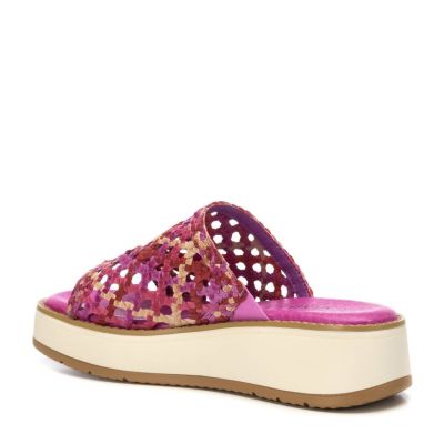 Дамски  чехли на платформа CARMELA