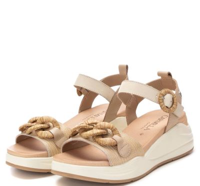 Дамски бежови сандали на платформа CARMELA