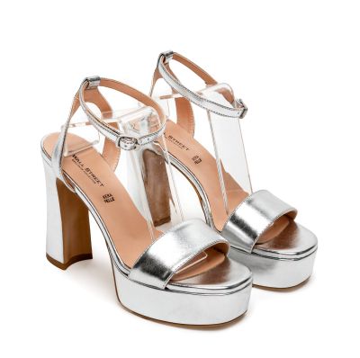 Дамски елегантни сребристи сандали WALL STREET
