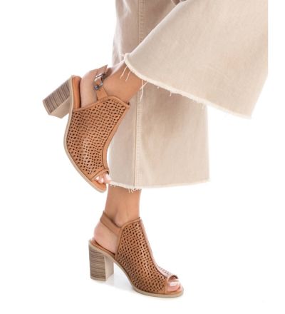 Дамски камелени кожени сандали CARMELA