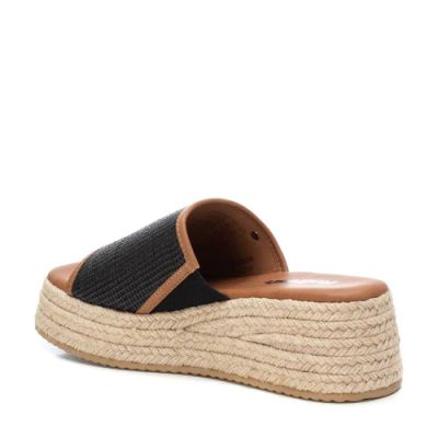 Дамски черни чехли с платформа REFRESH