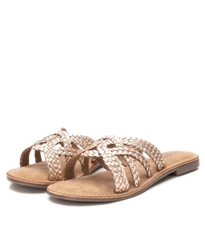 Дамски златисти кожени чехли CARMELA