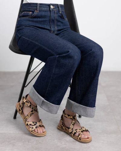 Дамски ежедневни сандали CARMELA