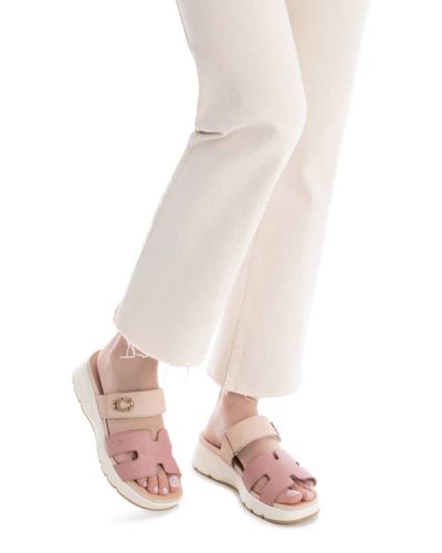 Дамски кожени чехли на платформа CARMELA