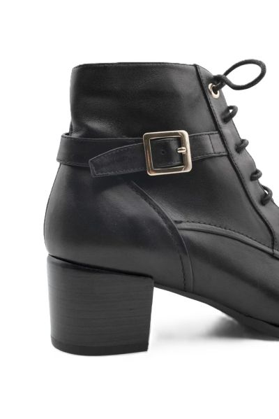 Дамски черни кожени боти REGARDE LE CIEL