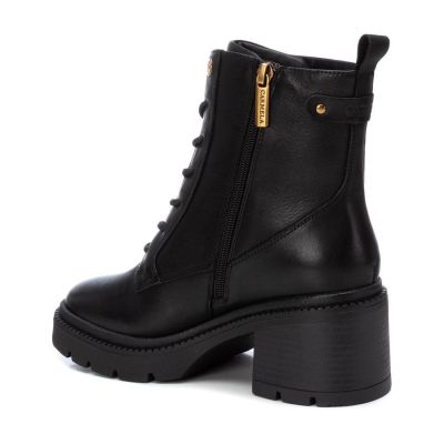 Дамски черни кожени боти CARMELA