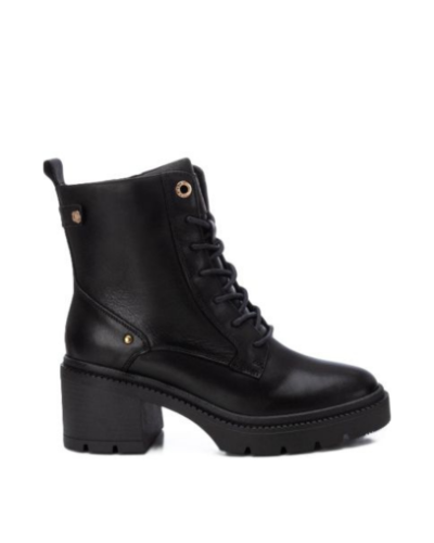 Дамски черни кожени боти CARMELA