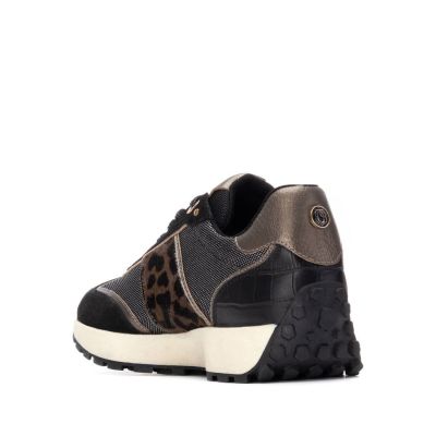 Дамски черни маратонки CARMELA