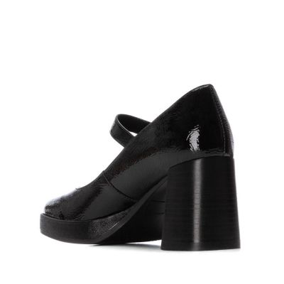 Дамски черни обувки лак CARMELA