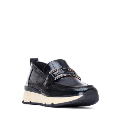 Дамски спортни мокасини лак CARMELA