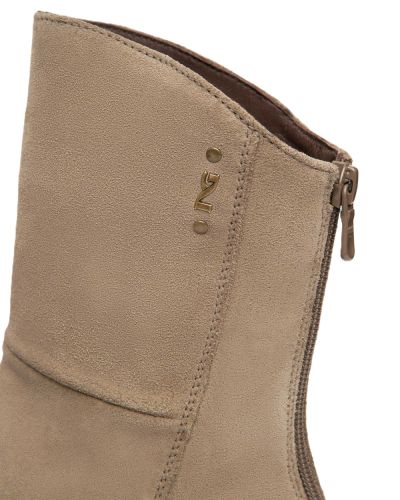 Дамски бежови велурени боти  NeroGiardini