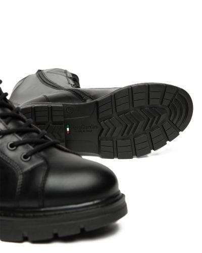 Дамски черни кожени ботуши NeroGiardini