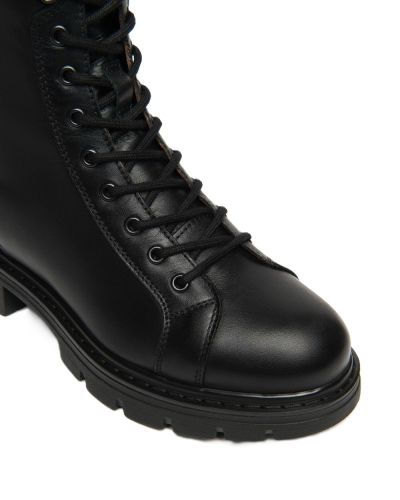 Дамски черни кожени ботуши NeroGiardini