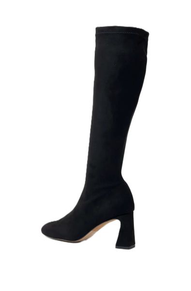 Дамски черни ластични ботуши ANGEL ALARCON