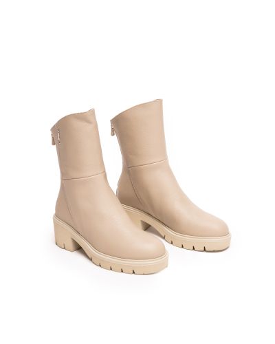 Дамски бежови кожени боти NeroGiardini