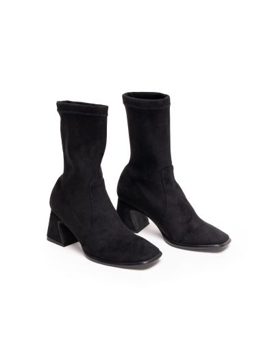 Дамски черни ластични боти ANGEL ALARCON