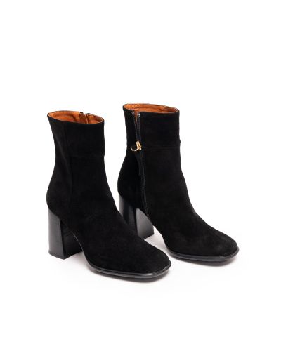 Дамски черни велурени боти ANGEL ALARCON