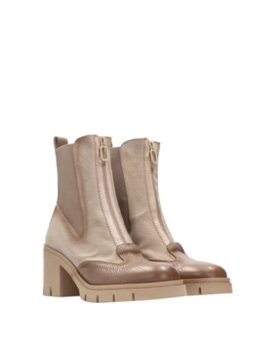 Дамски бежови боти HISPANITAS