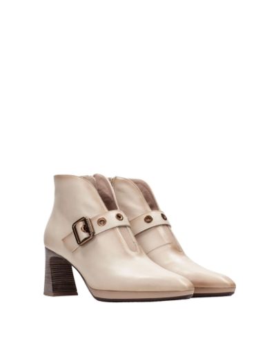 Дамски бежови кожени боти HISPANITAS