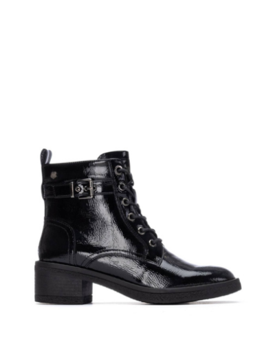 Дамски черни лачени боти CARMELA