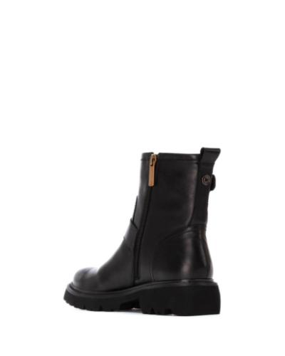 Дамски черни кожени боти CARMELA