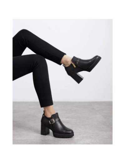 Дамски черни кожени обувки CARMELA