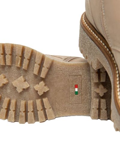 Дамски бежови кожени боти NeroGiardini