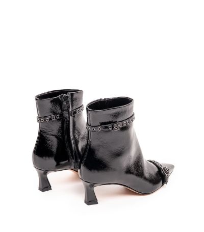 Дамски черни лачени боти BIANCA DI