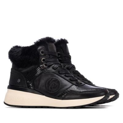 Дамски черни спортни боти CARMELA